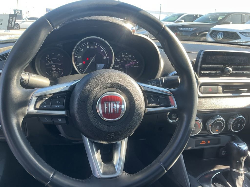 Used 2018 FIAT 124 Spider Classica image 12