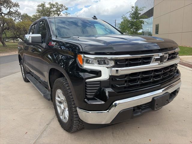 Used 2022 Chevrolet Silverado 1500 LT w/ Diesel Off-Road Package image 5