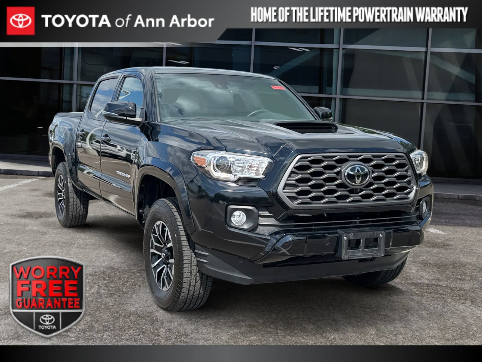 Used 2021 Toyota Tacoma TRD Sport AWD/4WD image 1