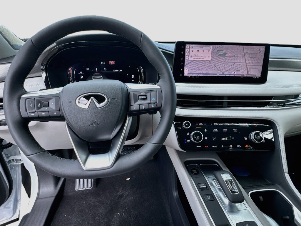 Used 2027 INFINITI QX60 Luxe w/ Cargo Package FWD image 12