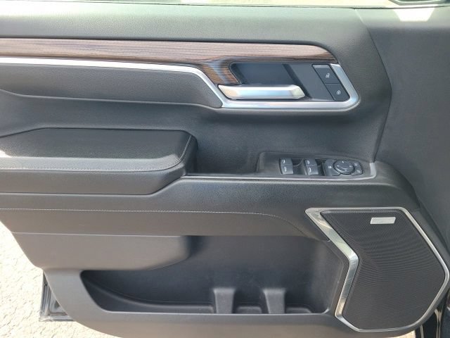 Used 2025 Chevrolet Silverado 1500 RST AWD/4WD image 38