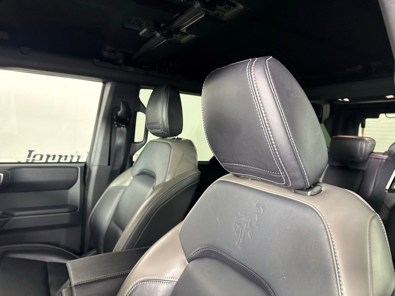 Used 2025 Ford Bronco Outer Banks image 11