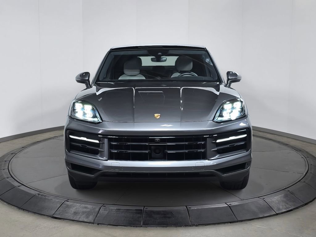 Certified 2024 Porsche Cayenne Coupe image 10