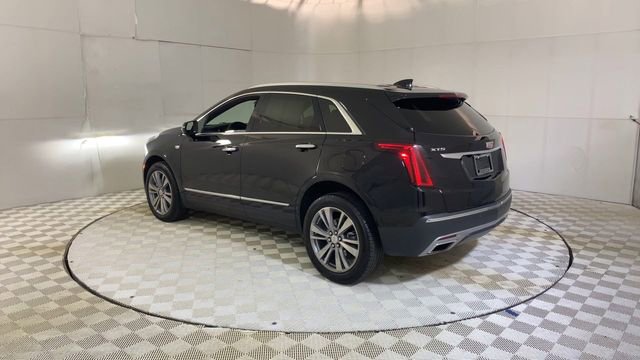 Used 2025 Cadillac XT5 Premium Luxury w/ LPO, Floor Liner Package FWD image 6