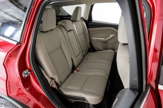 Used 2017 Ford Escape SE w/ Equipment Group 201A AWD/4WD image 31