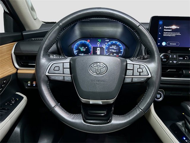 Used 2024 Toyota Grand Highlander Limited image 25