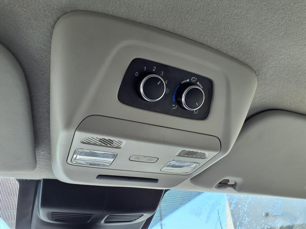 Used 2023 Ford Transit 350 XLT image 21