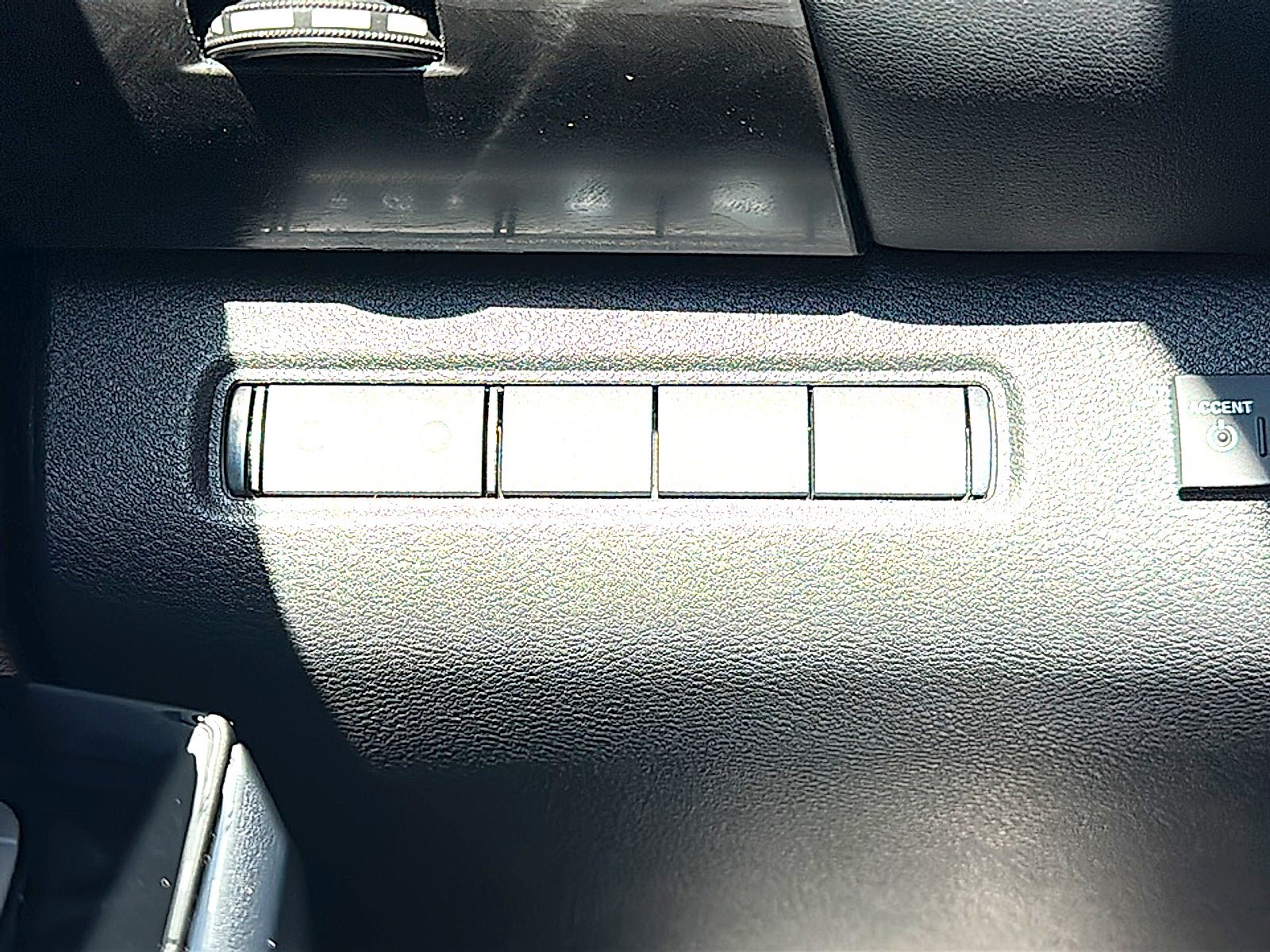 New 2026 Nissan Pathfinder Platinum w/ Accent Package FWD image 27