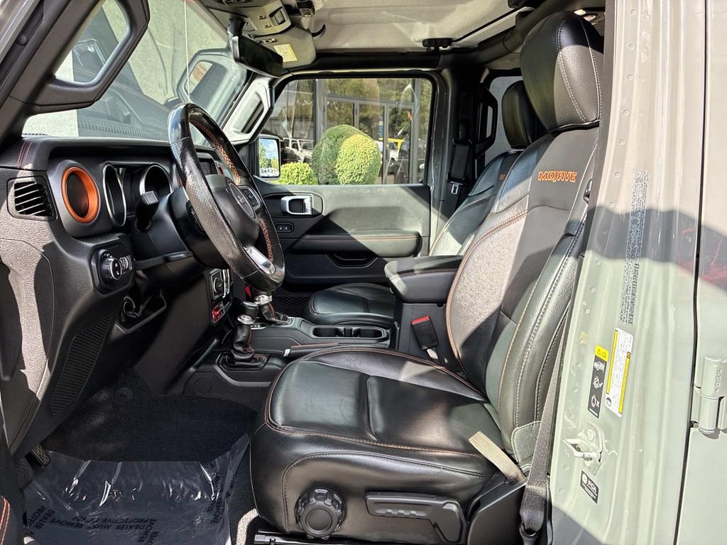 Used 2022 Jeep Gladiator Mojave w/ LED Lighting Group AWD/4WD image 31