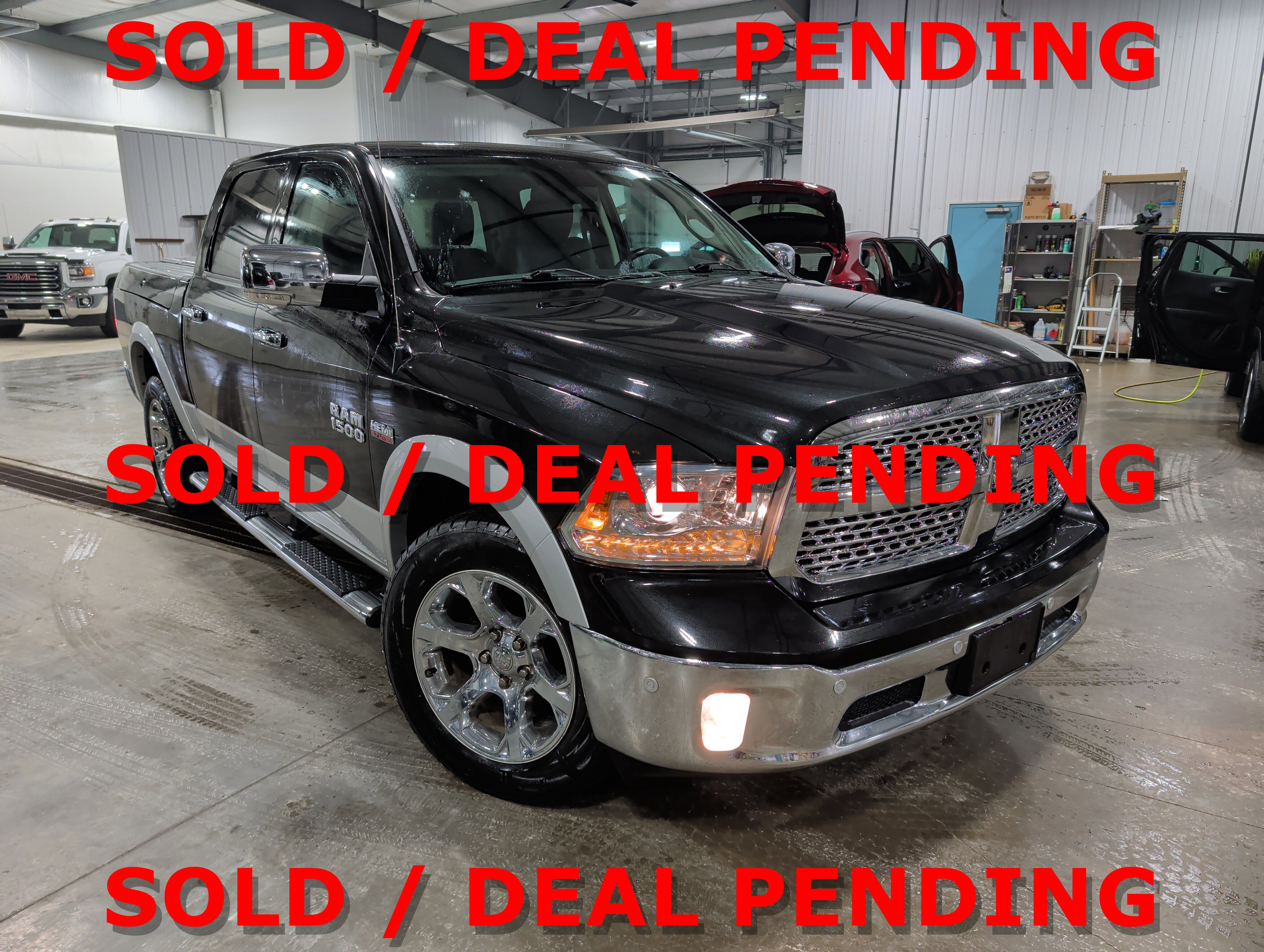 Used 2017 RAM 1500 Laramie image 1