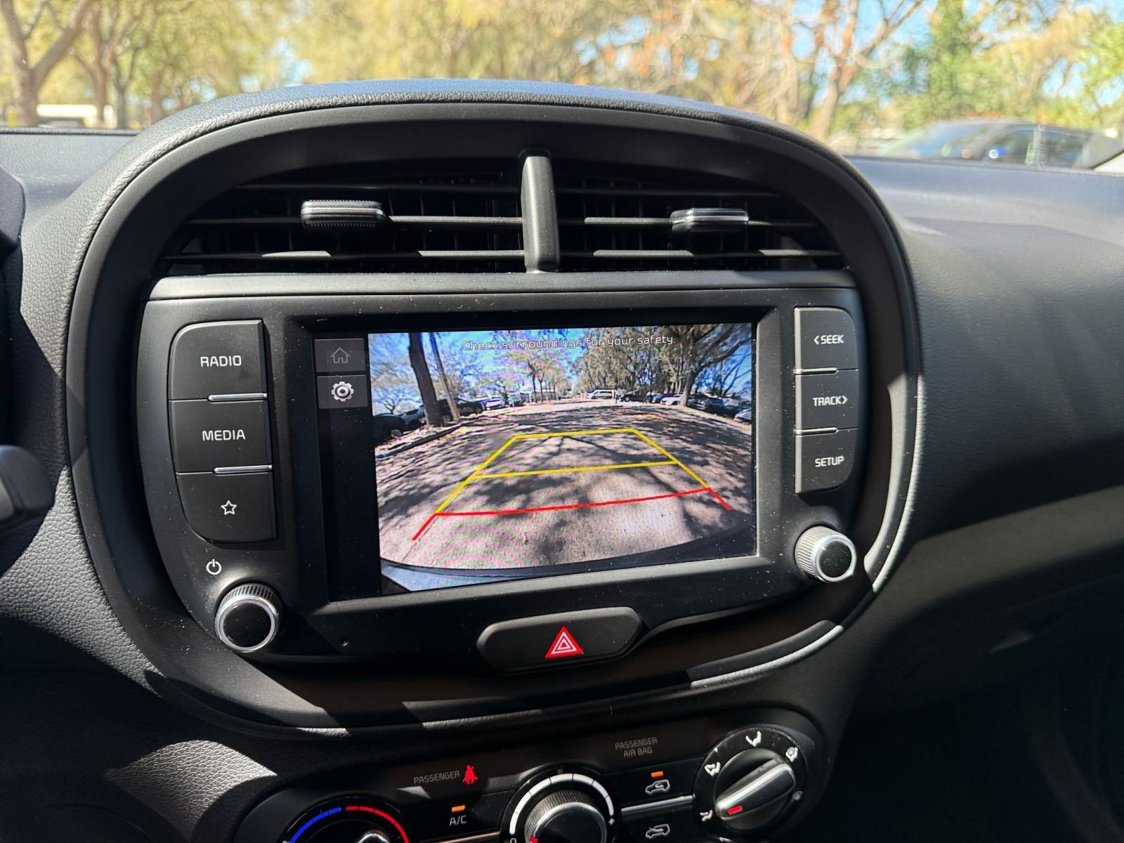 Used 2025 Kia Soul LX w/ LX Technology Package image 20