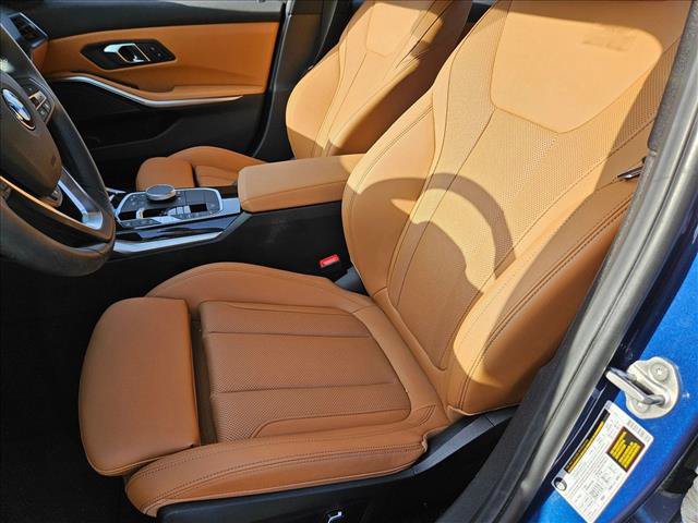 Used 2024 BMW 330i Sedan w/ Premium Package RWD image 13