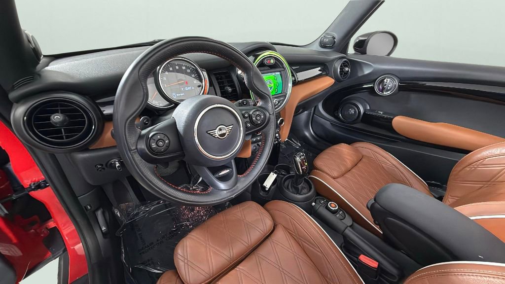 Used 2021 MINI Cooper S w/ Signature Upholstery Package FWD image 18