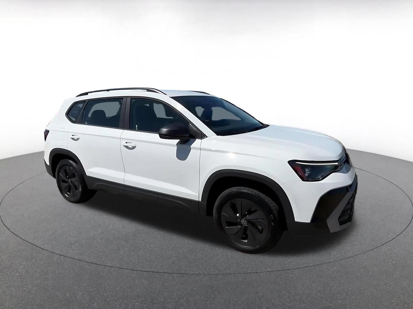 Used 2026 Volkswagen Taos S FWD image 2