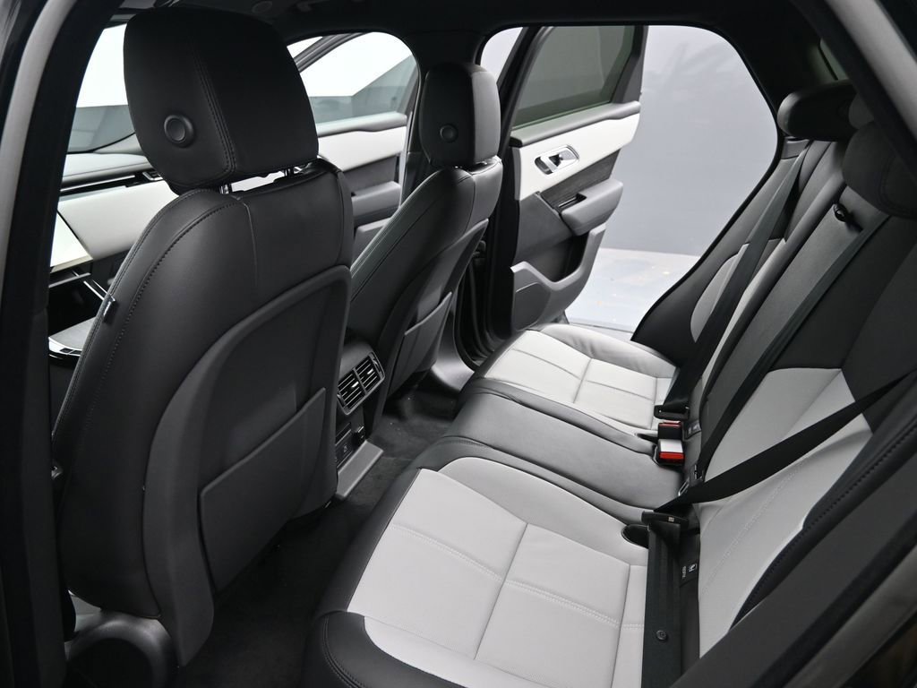 Used 2026 Land Rover Range Rover Velar Dynamic SE image 15
