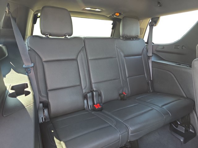 Used 2024 Chevrolet Tahoe Z71 w/ Luxury Package AWD/4WD image 18