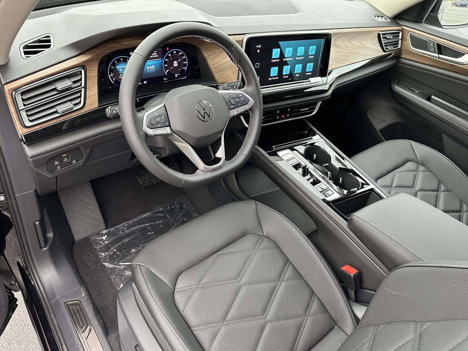 New 2026 Volkswagen Atlas SE image 10