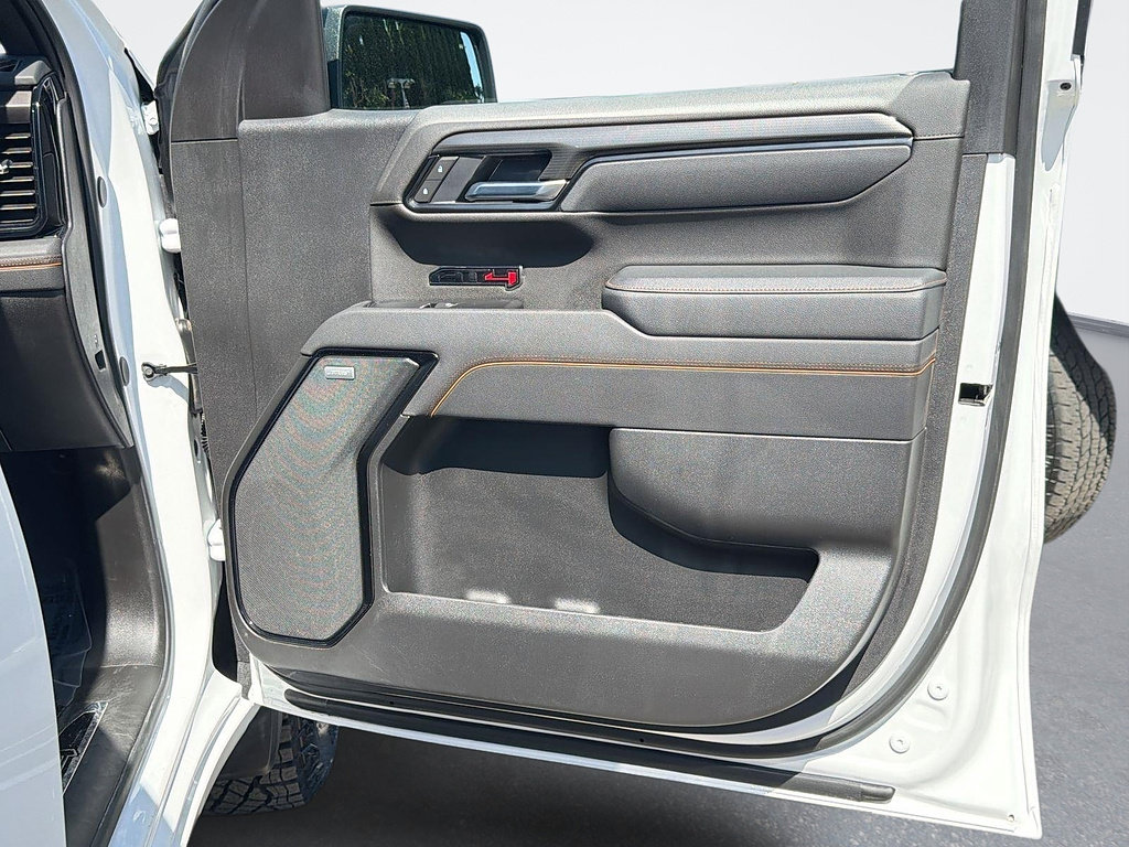 Used 2025 GMC Sierra 1500 AT4 AWD/4WD image 29