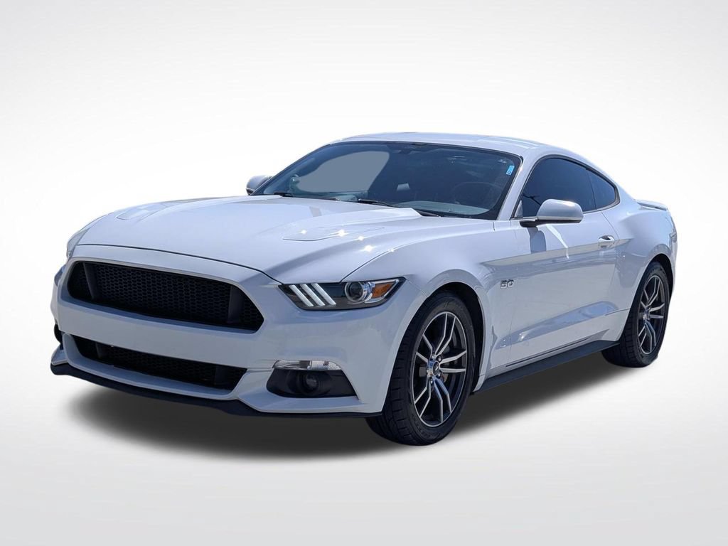 Used 2017 Ford Mustang GT RWD image 3