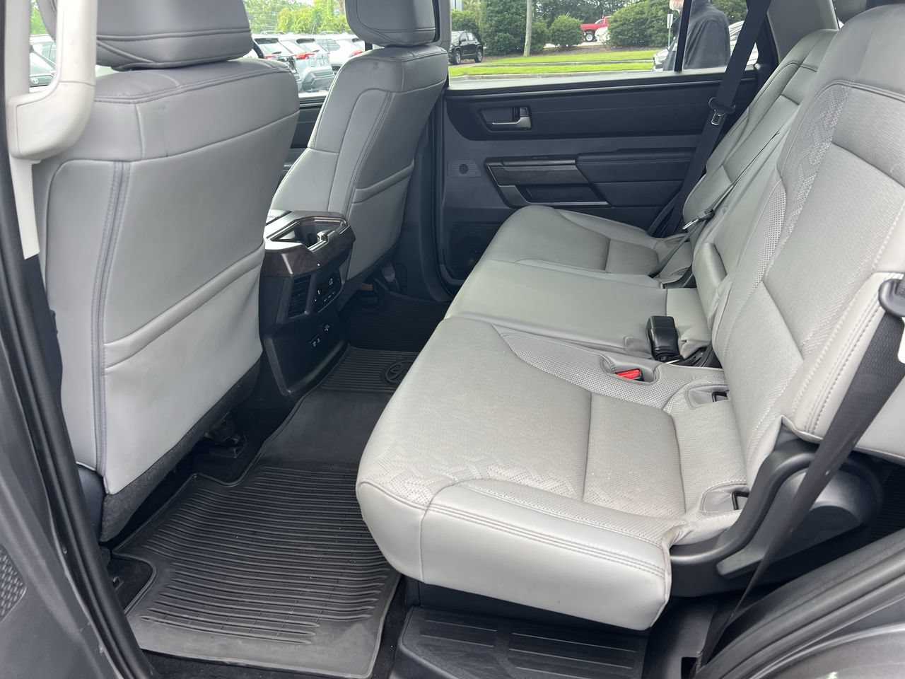 Used 2024 Toyota Sequoia SR5 w/ SR5 Premium Package AWD/4WD image 32