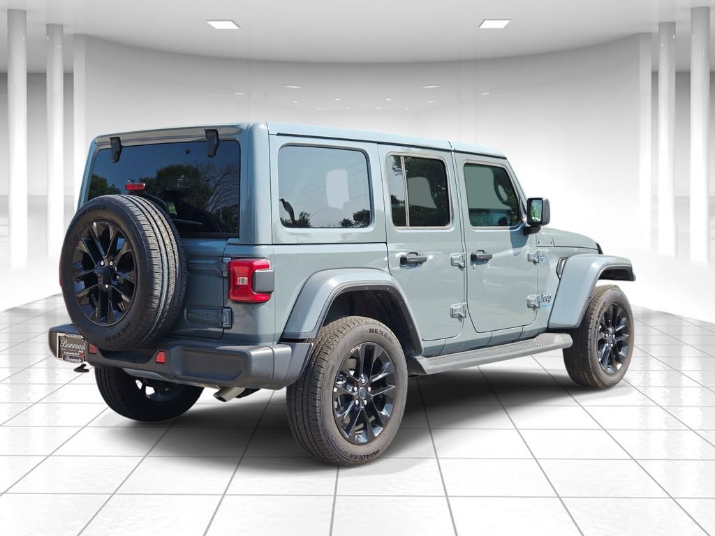 Certified 2025 Jeep Wrangler Unlimited Sahara AWD/4WD image 3