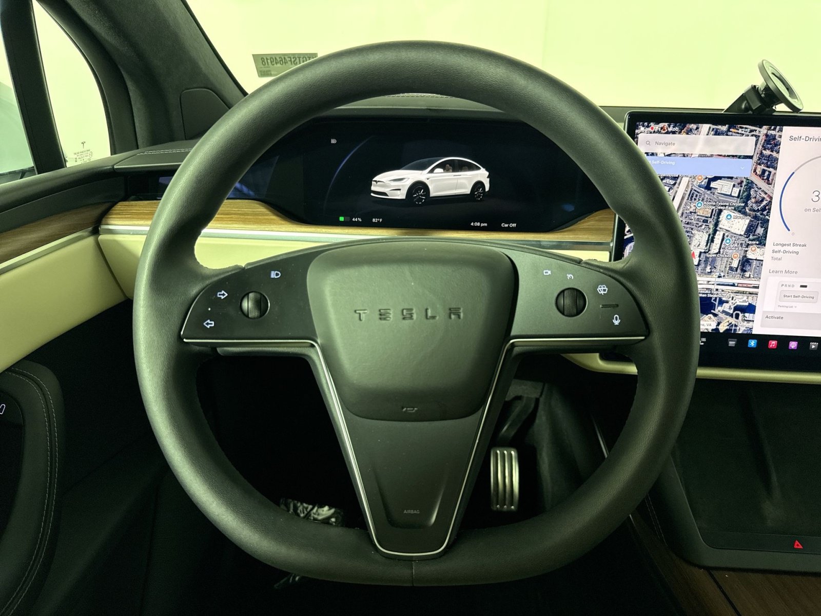 Used 2025 Tesla Model X AWD/4WD image 16
