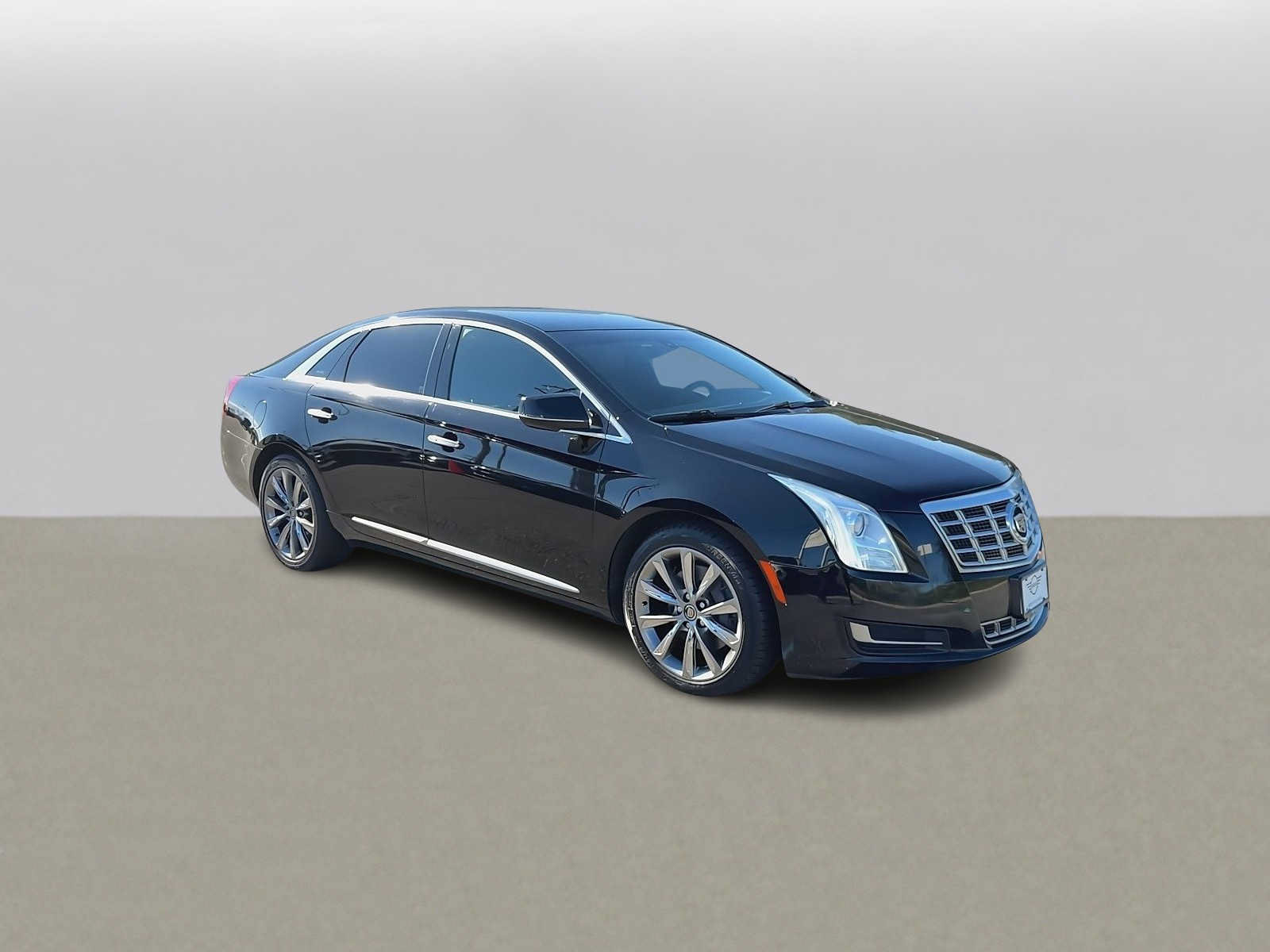 Used 2015 Cadillac XTS w/ Rear Seat Comfort Package FWD image 2
