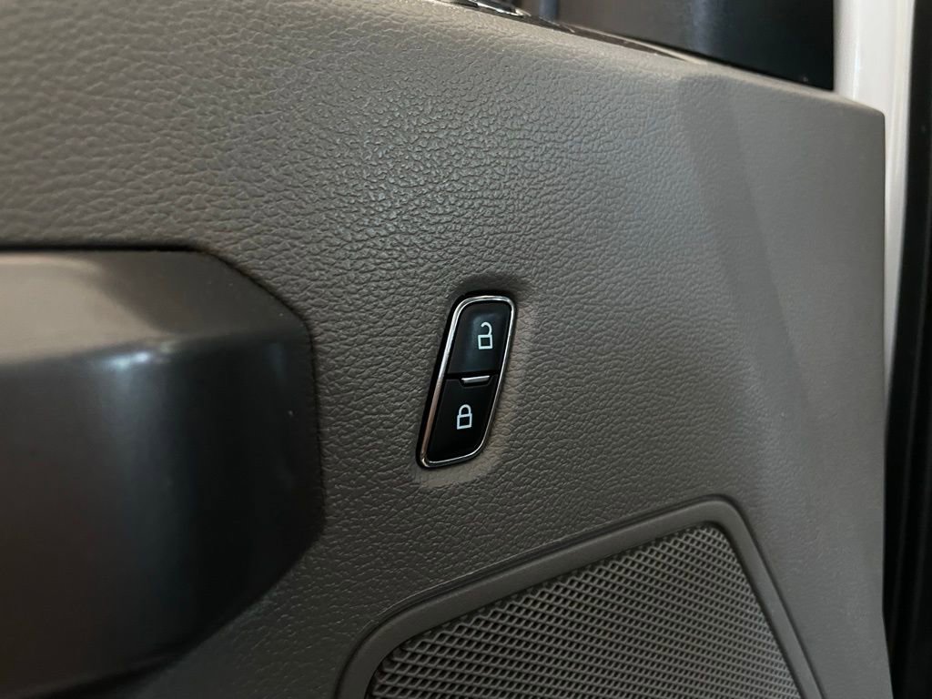 Used 2021 Ford F350 XLT image 34