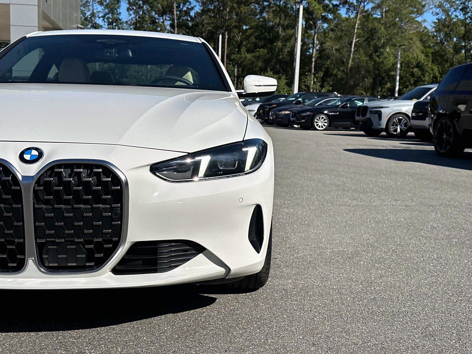 Used 2025 BMW 430i Coupe w/ Premium Package image 9