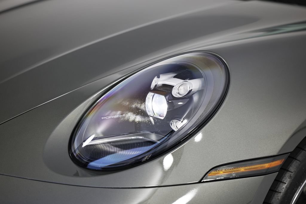 Certified 2022 Porsche 911 Carrera RWD image 11