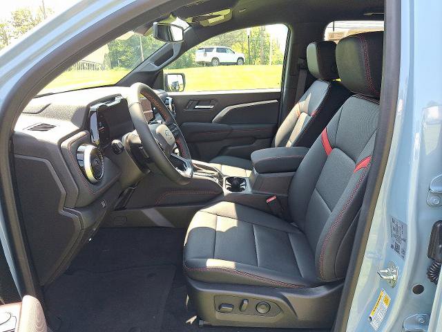 New 2025 Chevrolet Colorado Z71 w/ Z71 Convenience Package 2 image 6