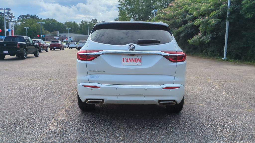 Used 2021 Buick Enclave Avenir w/ Avenir Technology Package FWD image 6