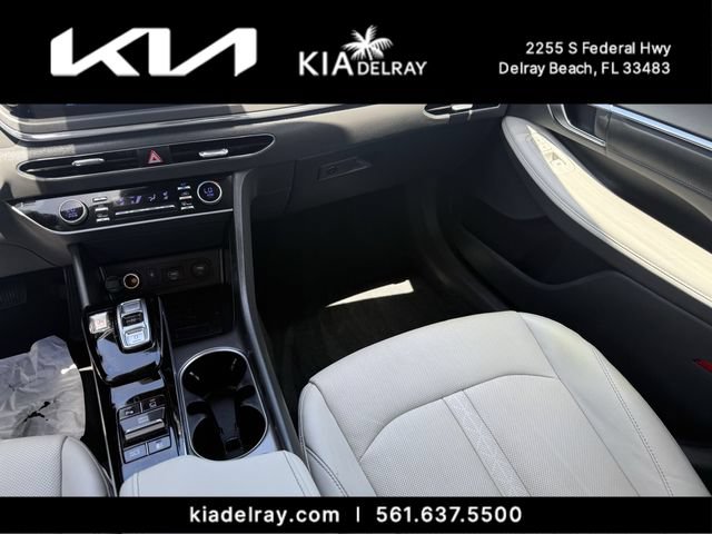 Used 2023 Hyundai Sonata Limited w/ Cargo Package FWD image 14