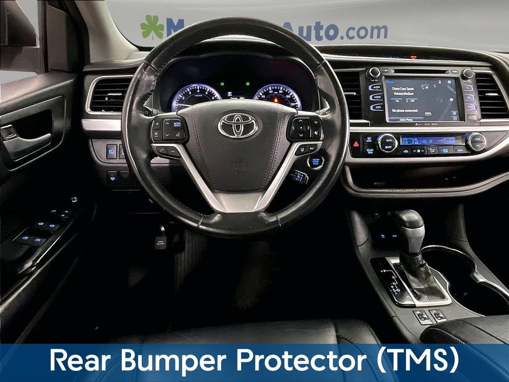 Used 2017 Toyota Highlander XLE w/ Protection Package #3 AWD/4WD image 8