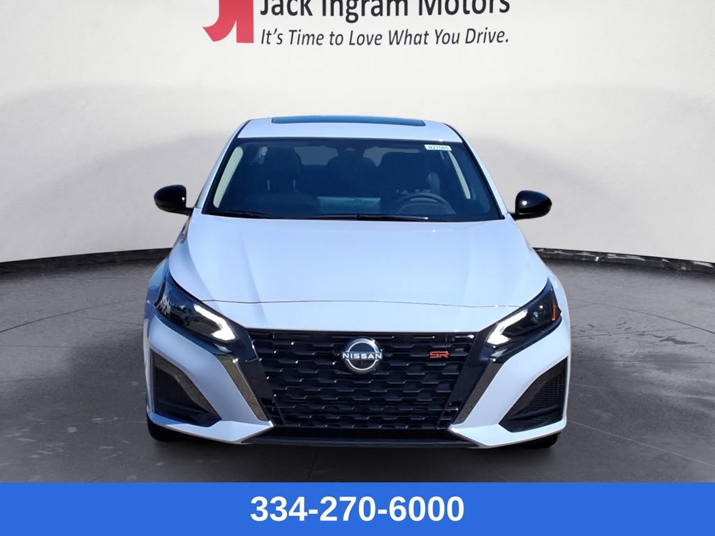 New 2025 Nissan Altima 2.5 SR w/ SR Premium Package image 8