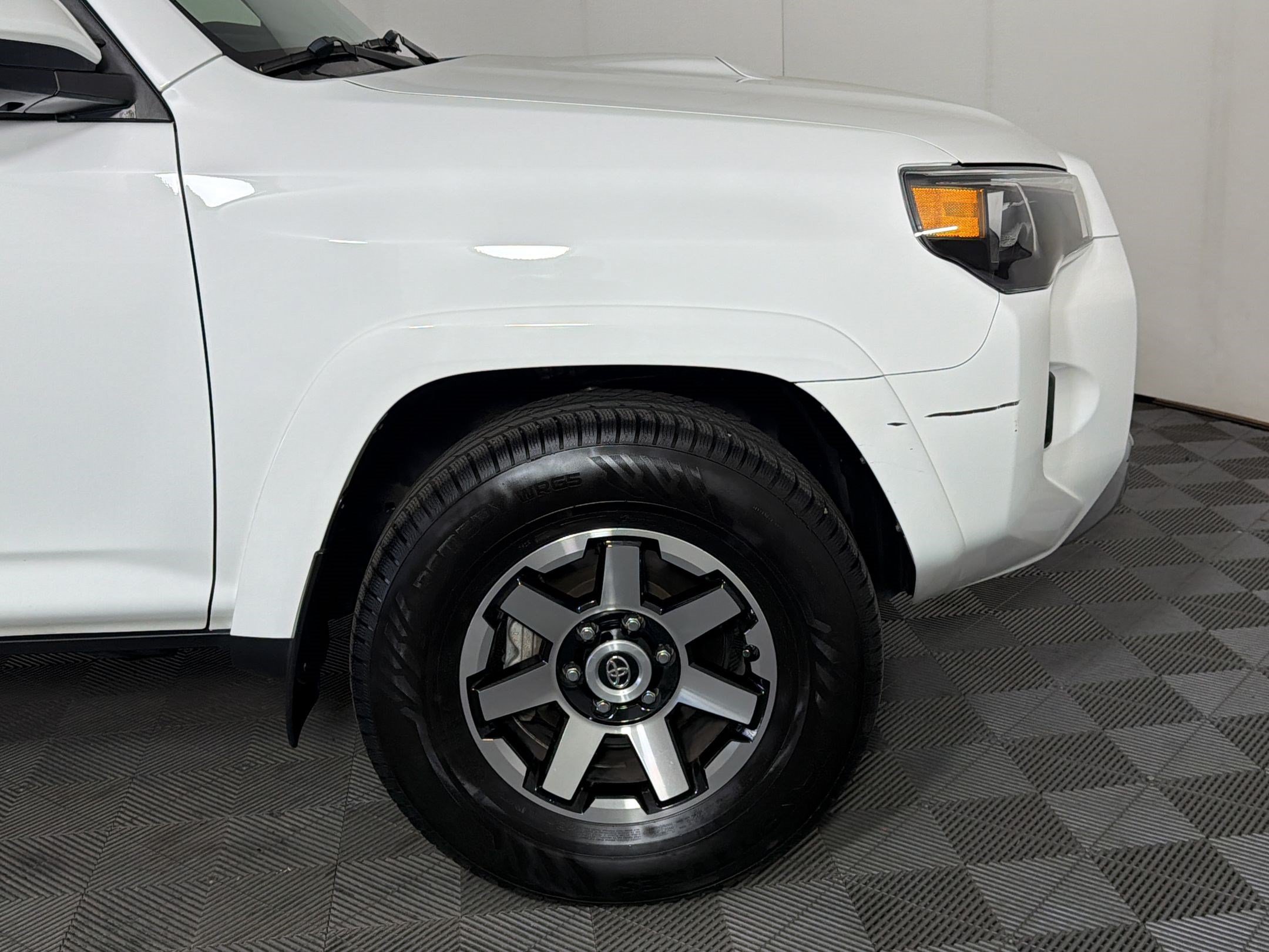 Used 2021 Toyota 4Runner TRD Off-Road Premium w/ Moonroof Package AWD/4WD image 13