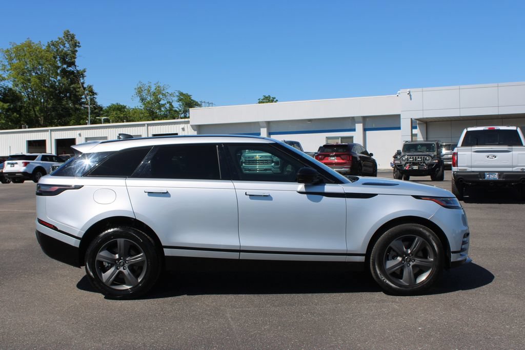 Used 2025 Land Rover Range Rover Velar Dynamic SE AWD/4WD image 11
