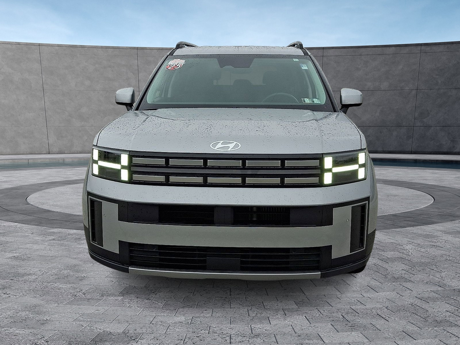 Used 2025 Hyundai Santa Fe SEL image 3