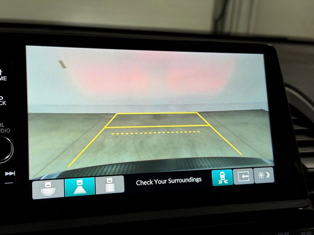 Used 2025 Honda Odyssey Touring image 38