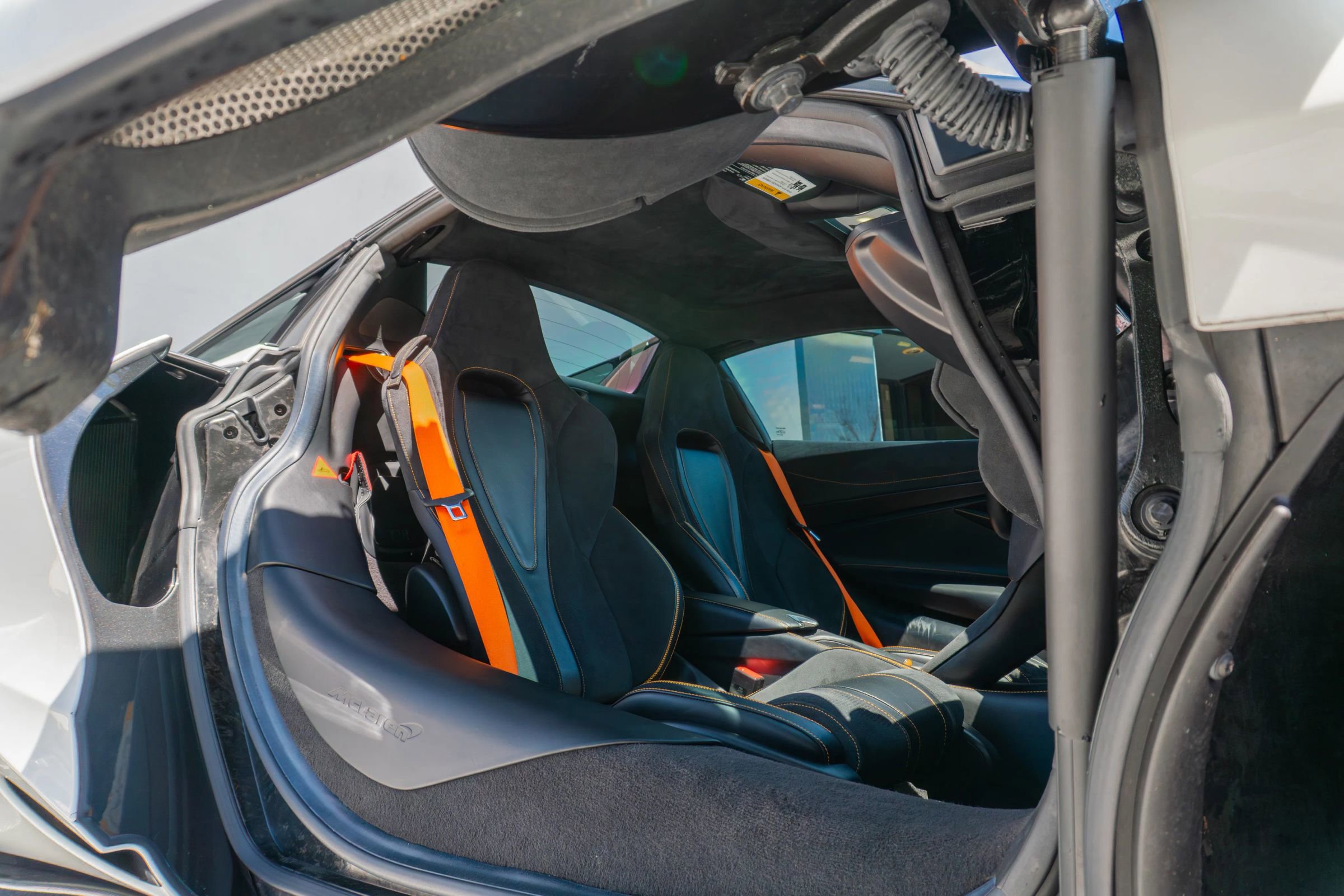 Used 2021 McLaren 720S Spider image 17
