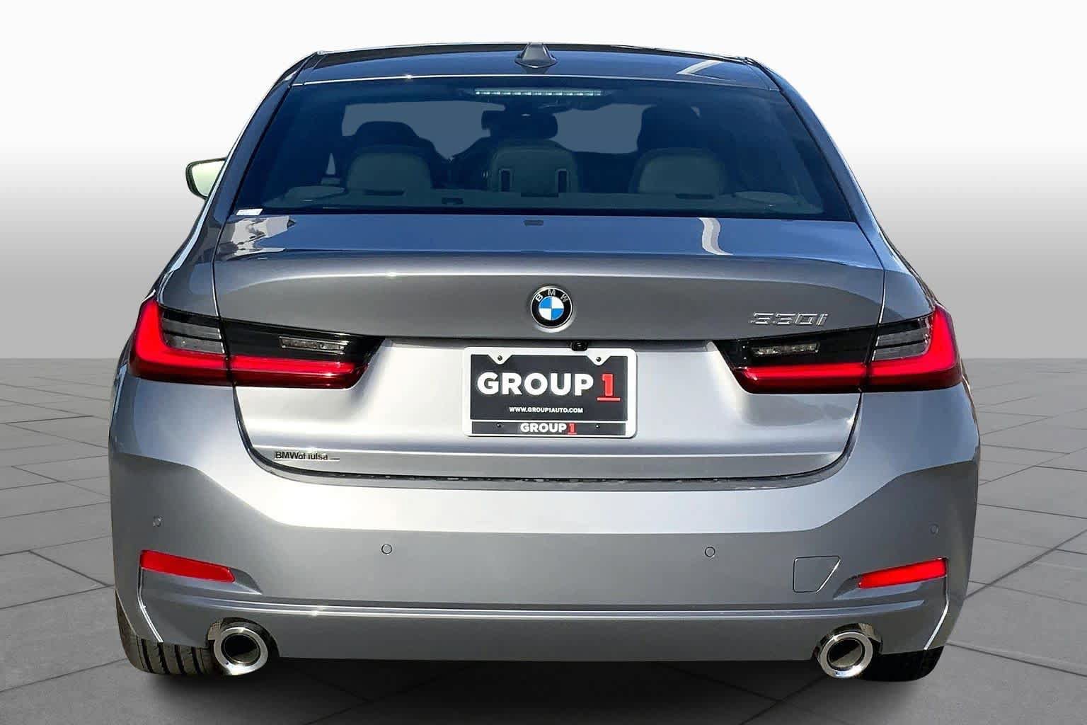 New 2026 BMW 330i Sedan w/ Premium Package RWD image 4