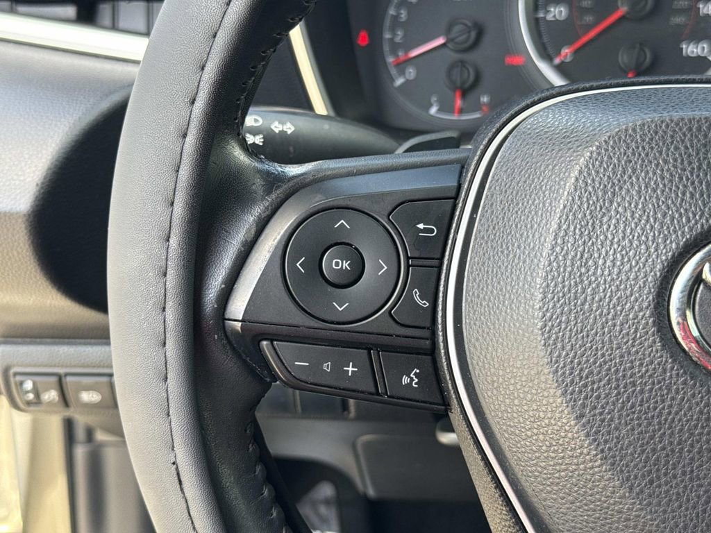 Used 2019 Toyota Corolla SE image 40