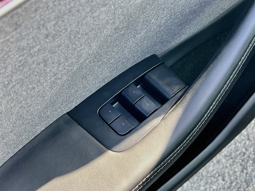Used 2024 Tesla Model 3 Standard Range RWD image 17