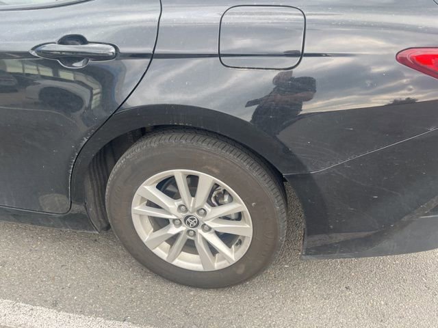 Used 2025 Toyota Camry LE image 7