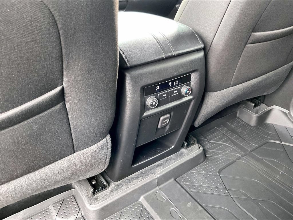 Used 2023 Chevrolet Traverse LT w/ LPO, Floor Liner Package AWD/4WD image 29