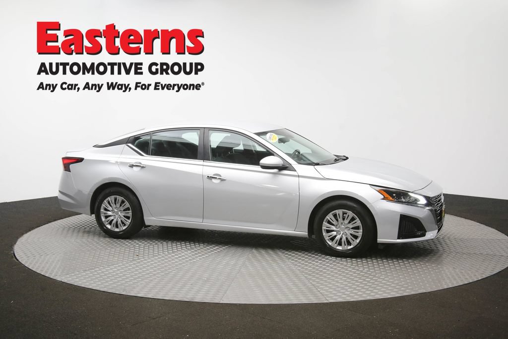 Used 2023 Nissan Altima 2.5 S FWD image 45