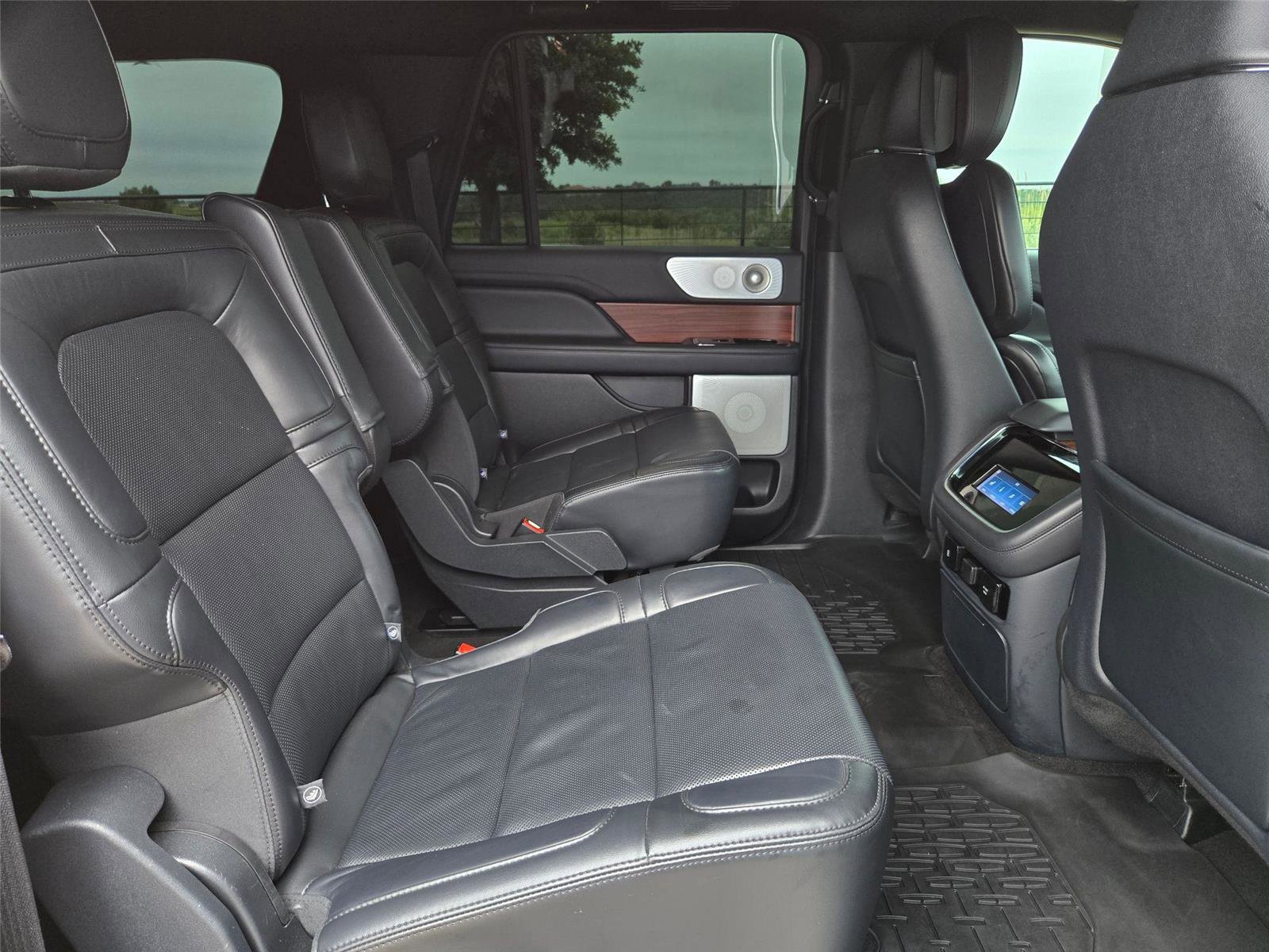 Used 2024 Lincoln Navigator L Reserve AWD/4WD image 34