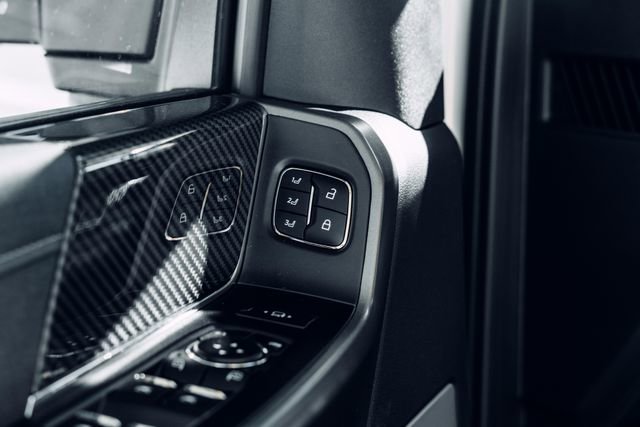 New 2026 Ford F250 Lariat w/ Black Appearance Package image 23