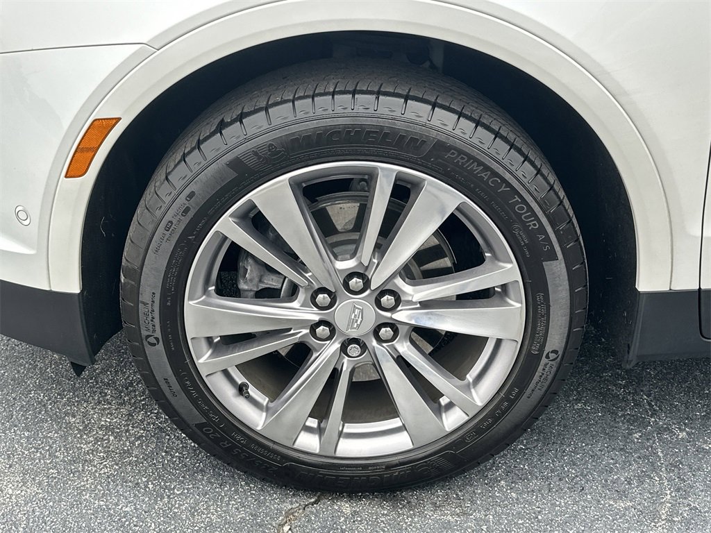 Certified 2023 Cadillac XT5 Premium Luxury w/ Technology Package image 4