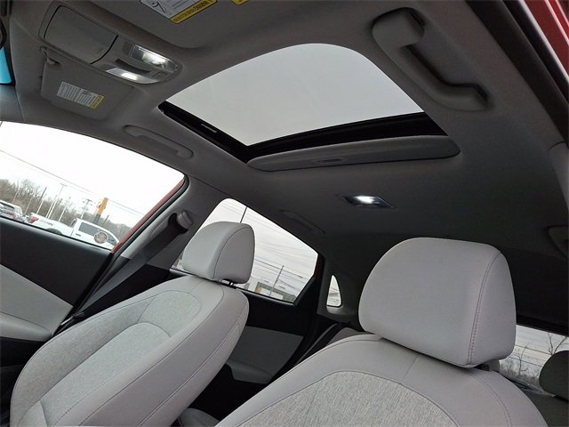 Used 2023 Hyundai Kona SEL image 17